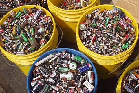东城大连电池回收电话|三元锂电池多少钱一斤回收